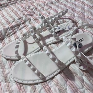 New Steve Madden travel J sandals size 7